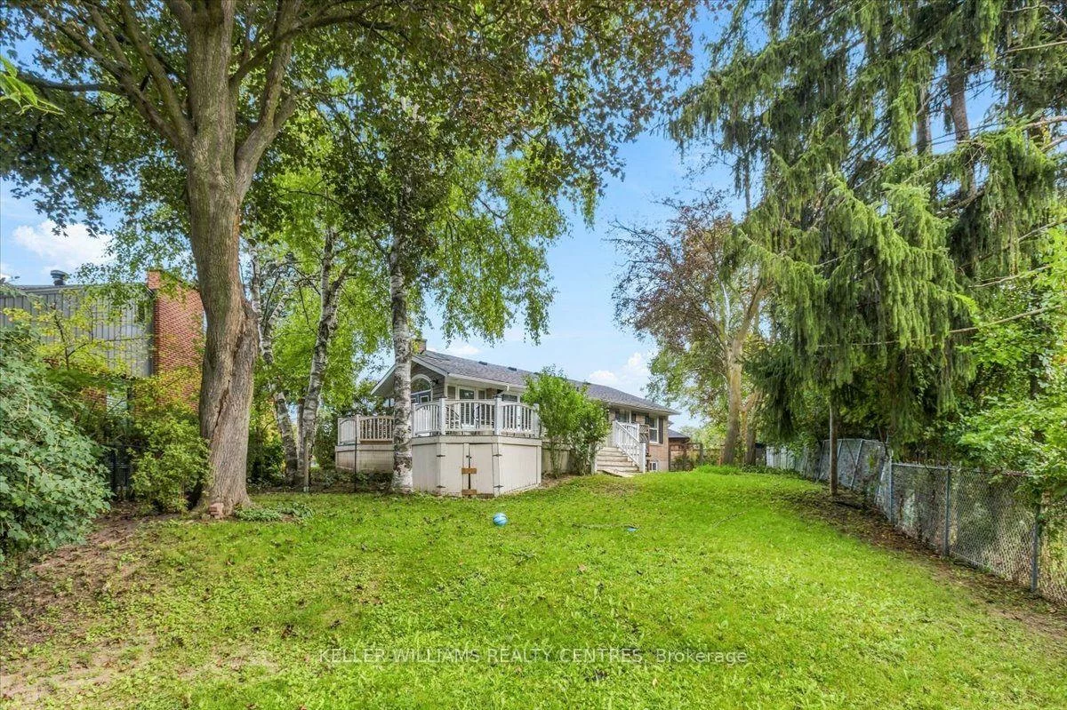 228, Kathryn, Central Newmarket, Newmarket