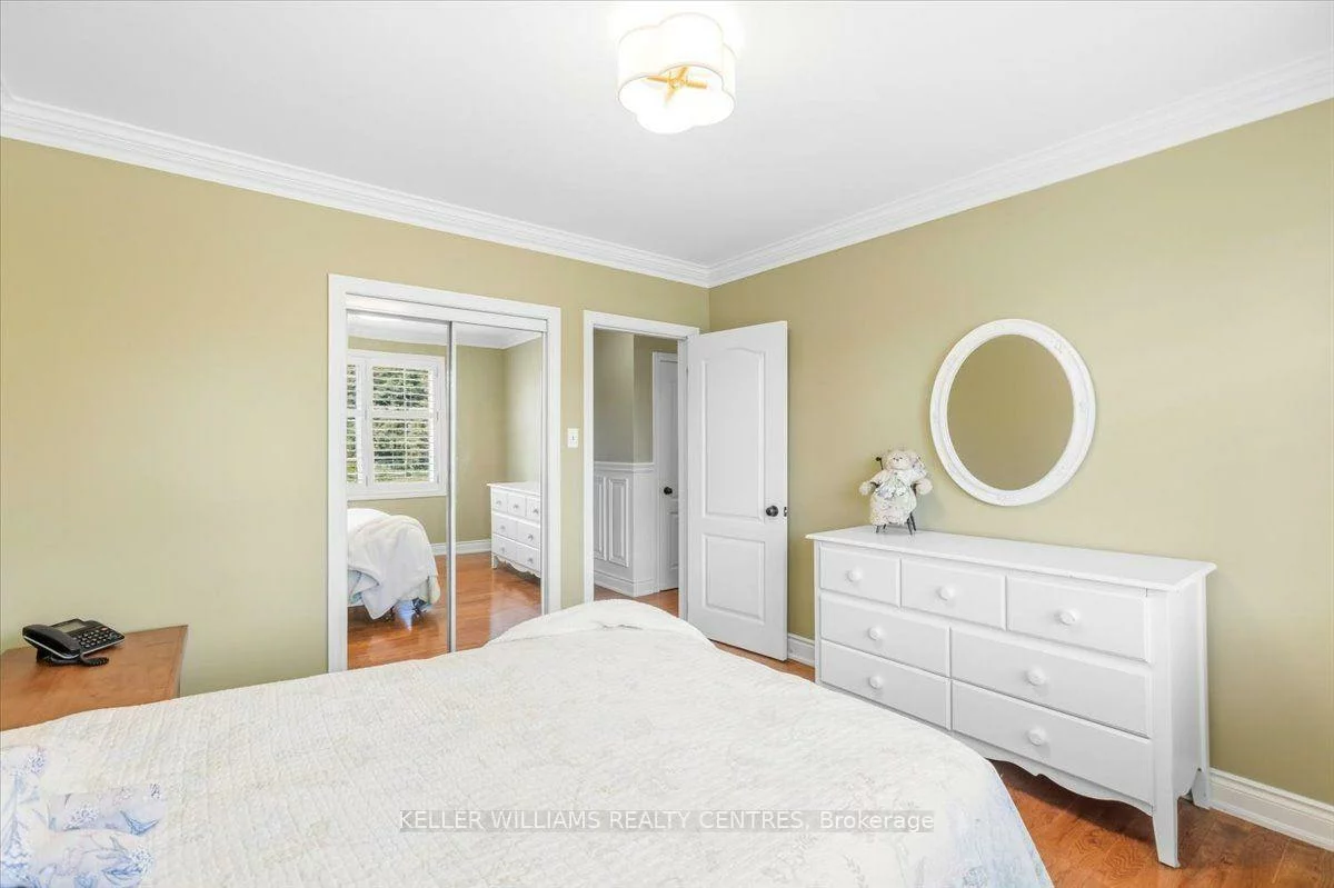 228, Kathryn, Central Newmarket, Newmarket