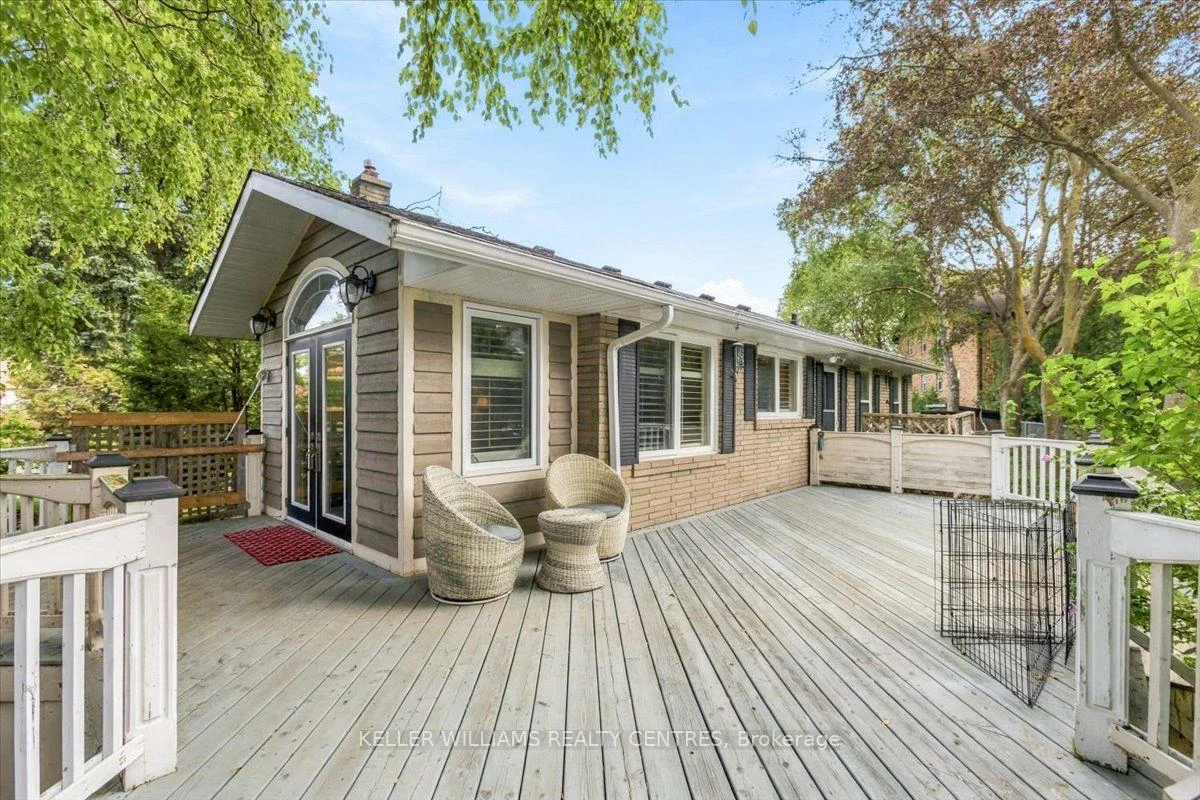 228, Kathryn, Central Newmarket, Newmarket