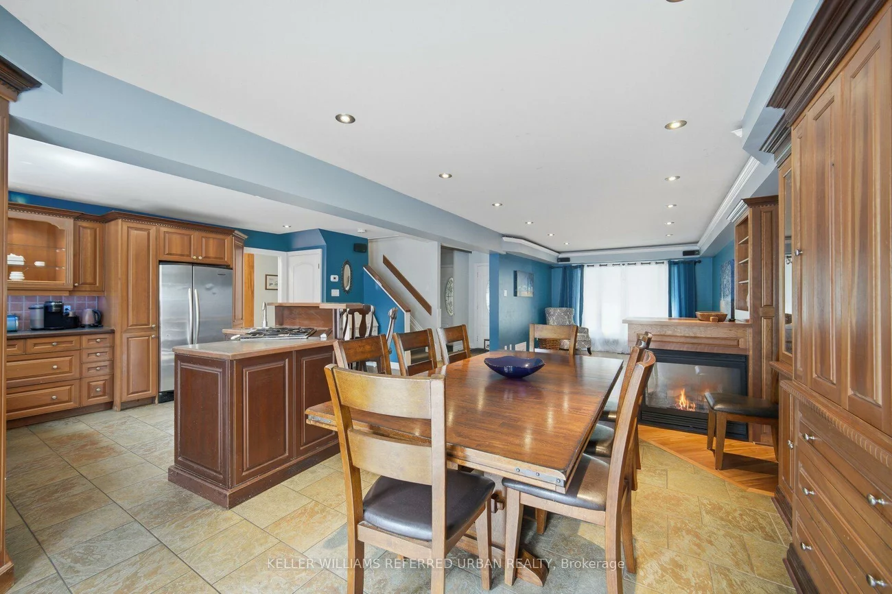 82, Eastman, Huron Heights-Leslie Valley, Newmarket