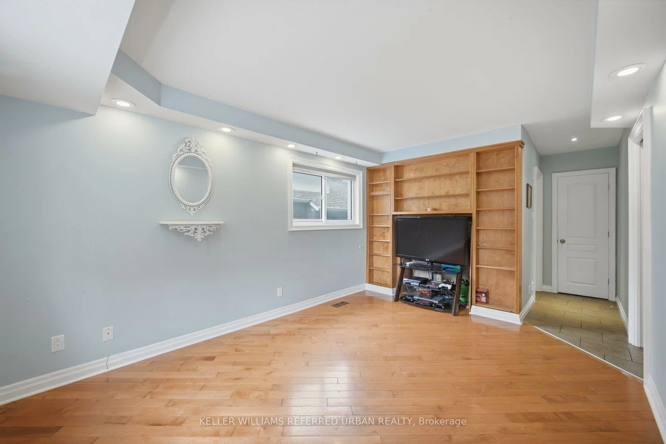 82, Eastman, Huron Heights-Leslie Valley, Newmarket