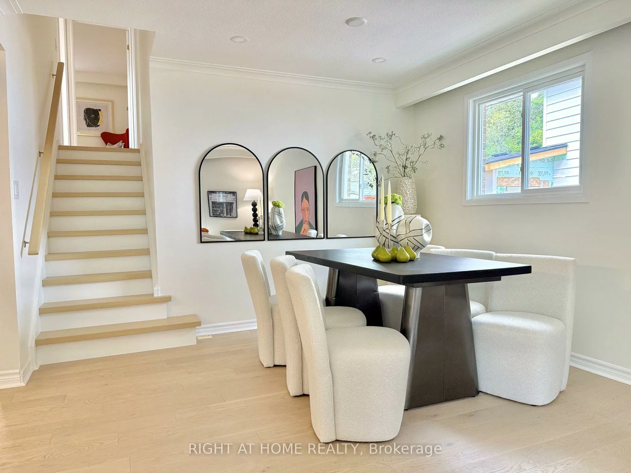 315, Roywood, Central Newmarket, Newmarket