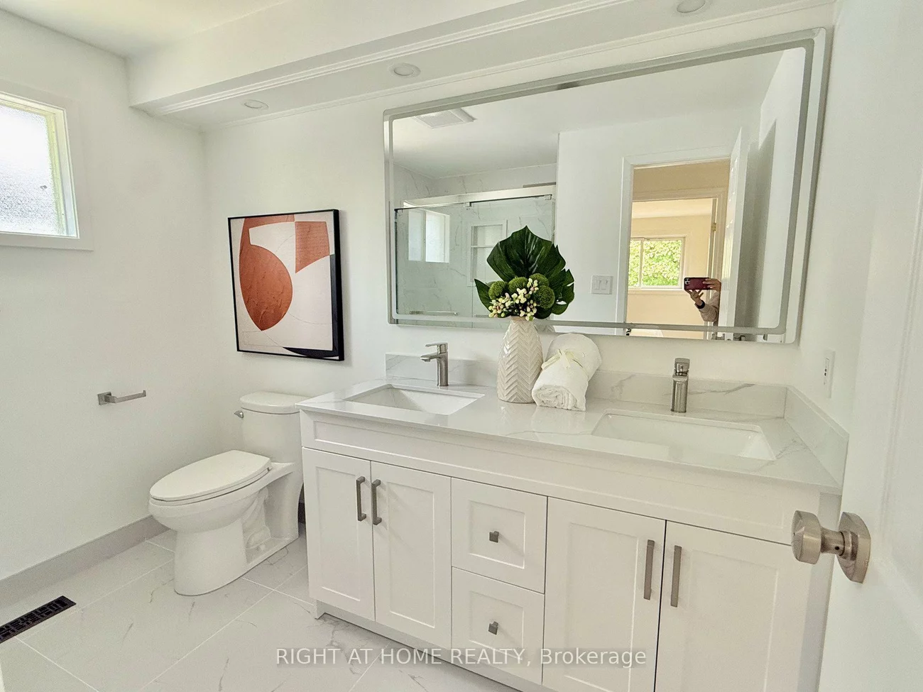315, Roywood, Central Newmarket, Newmarket