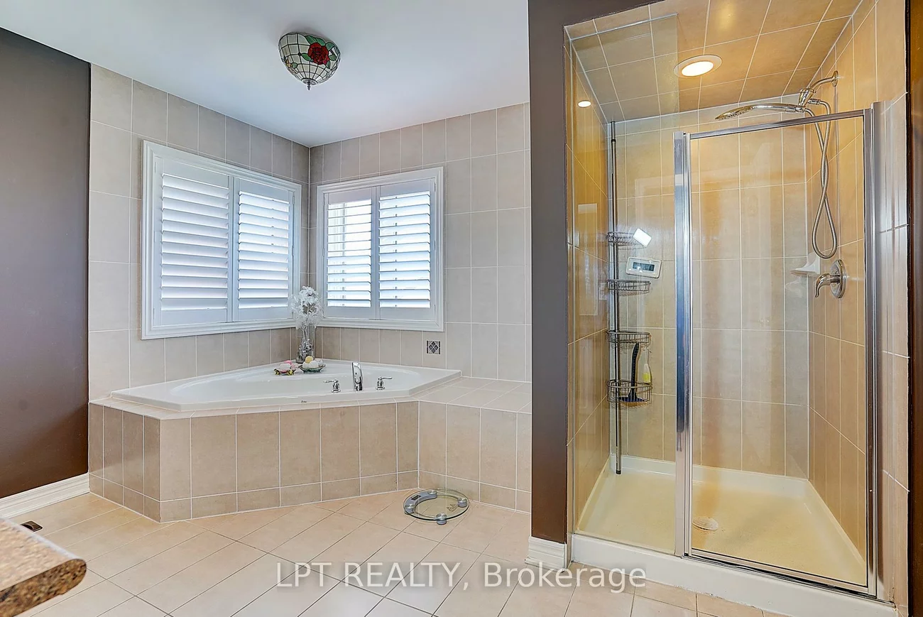 1168, McTavish, Stonehaven-Wyndham, Newmarket