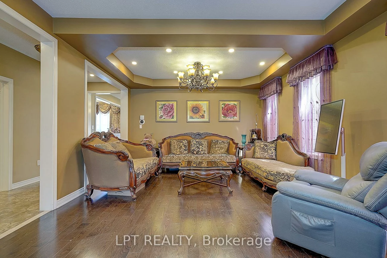 1168, McTavish, Stonehaven-Wyndham, Newmarket