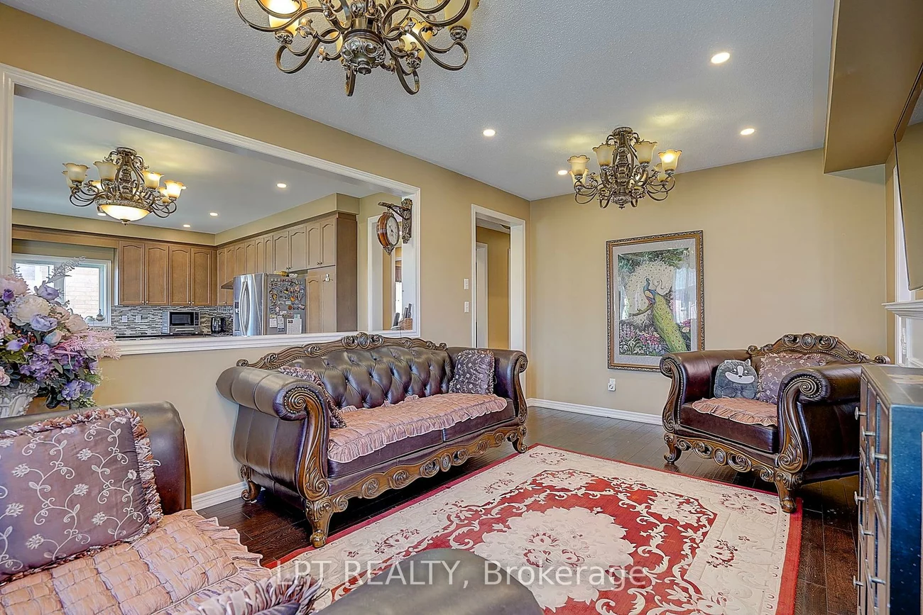 1168, McTavish, Stonehaven-Wyndham, Newmarket