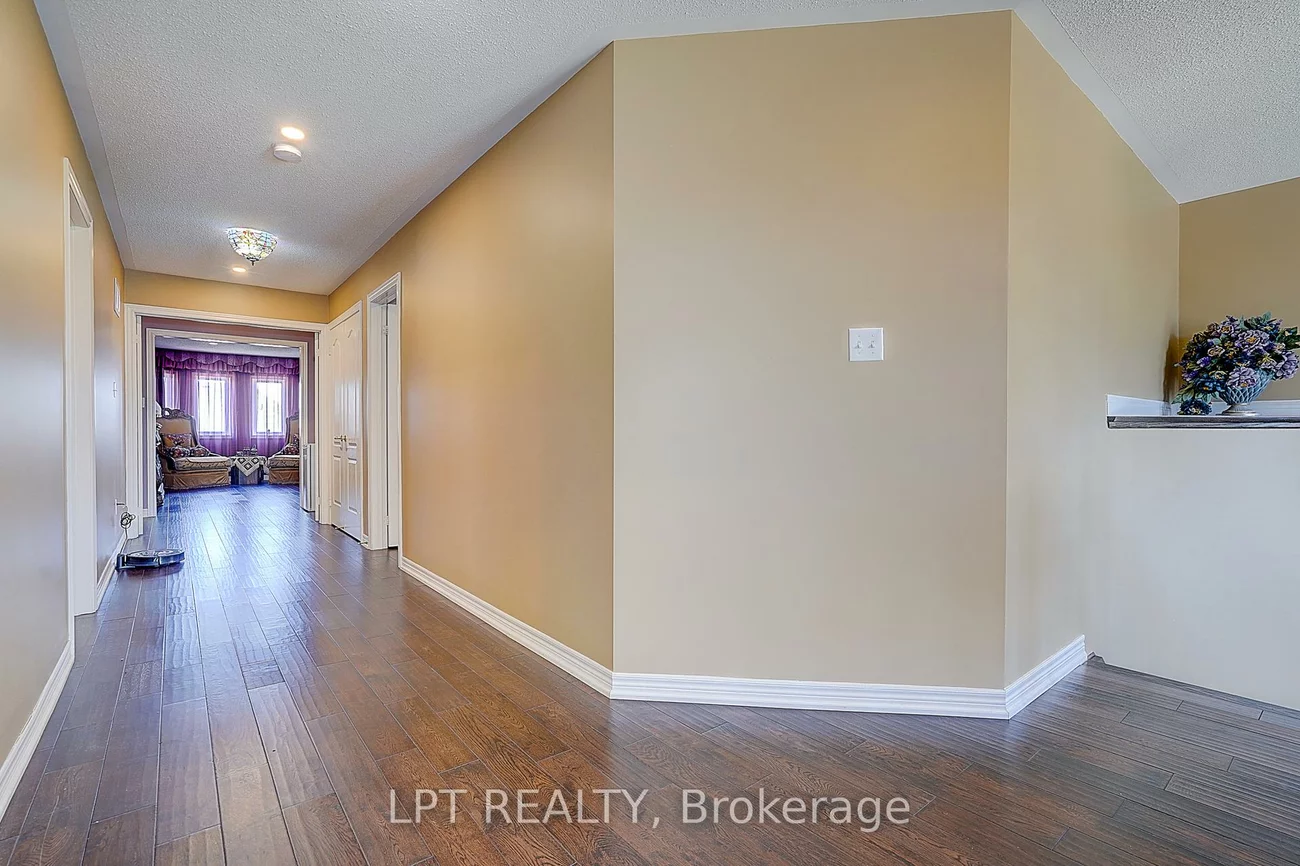 1168, McTavish, Stonehaven-Wyndham, Newmarket