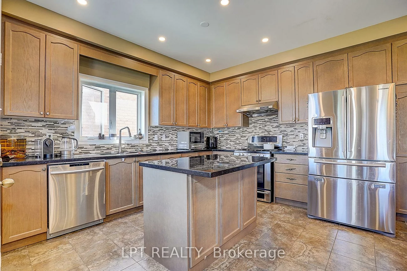 1168, McTavish, Stonehaven-Wyndham, Newmarket