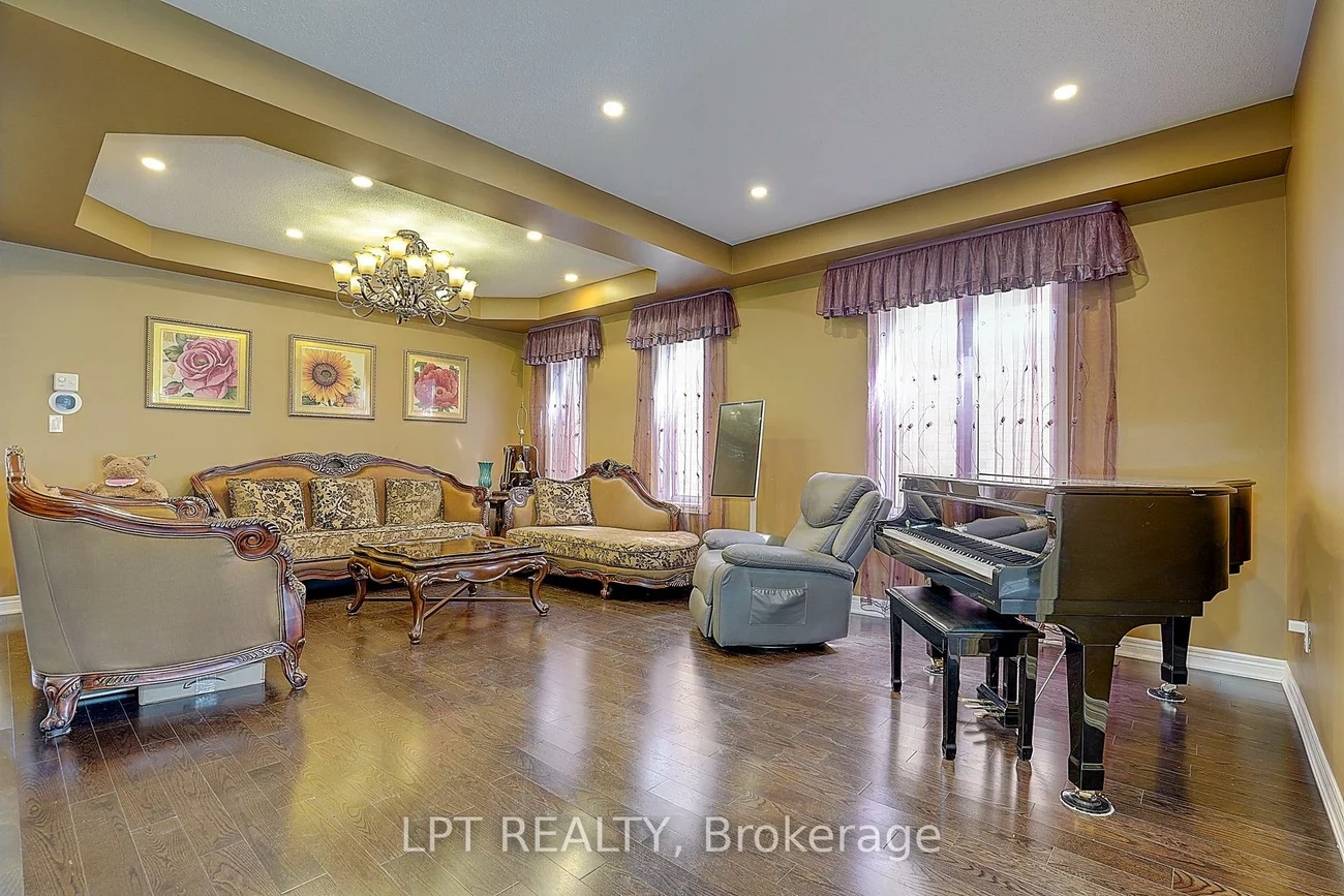 1168, McTavish, Stonehaven-Wyndham, Newmarket