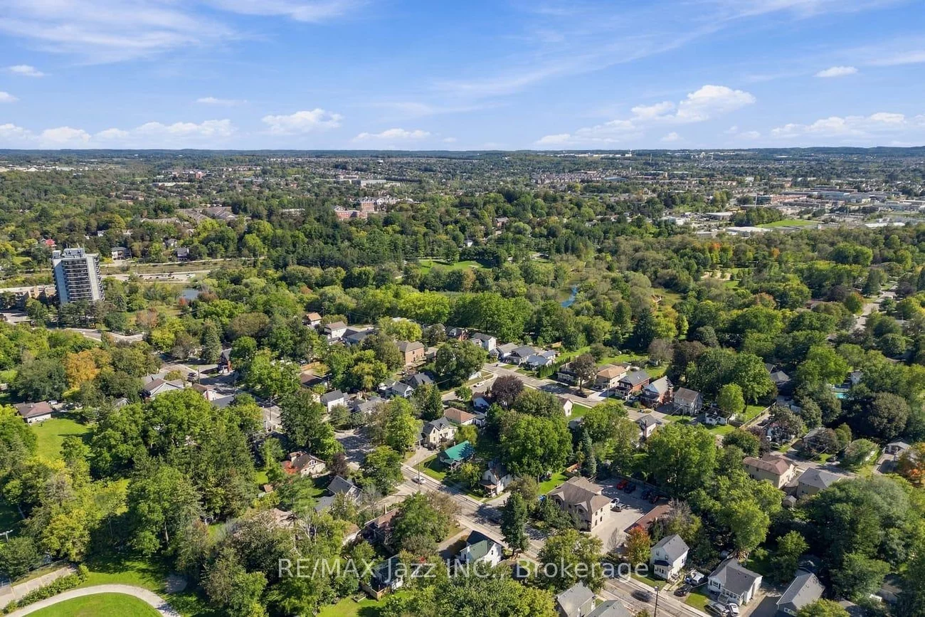 388, Eagle, Central Newmarket, Newmarket