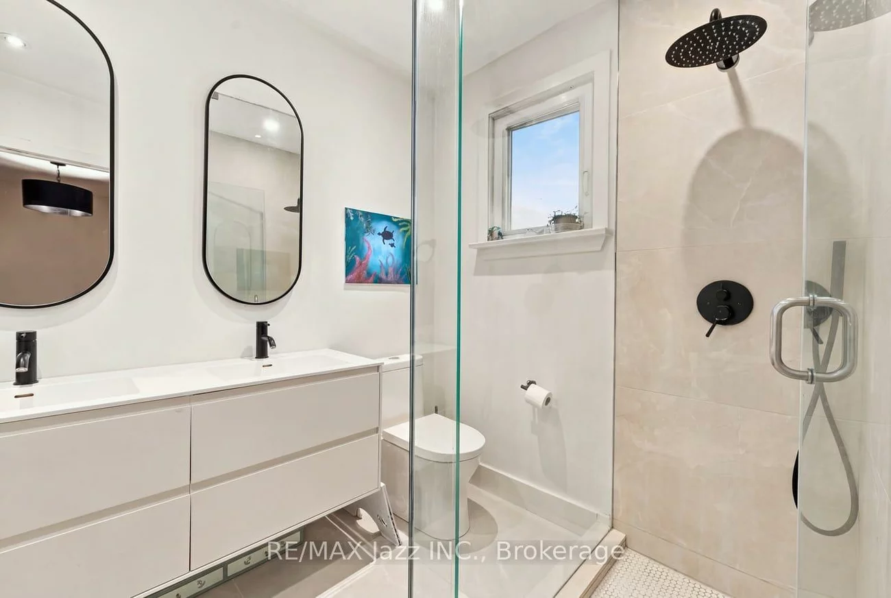 388, Eagle, Central Newmarket, Newmarket