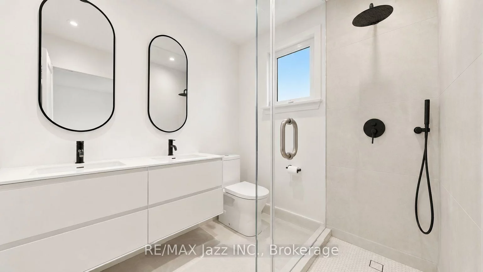 388, Eagle, Central Newmarket, Newmarket