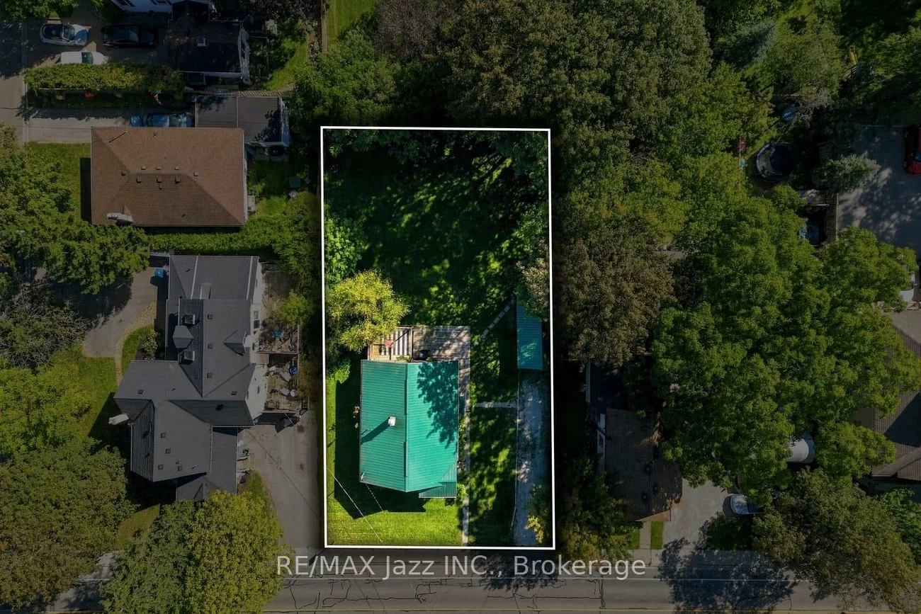 388, Eagle, Central Newmarket, Newmarket