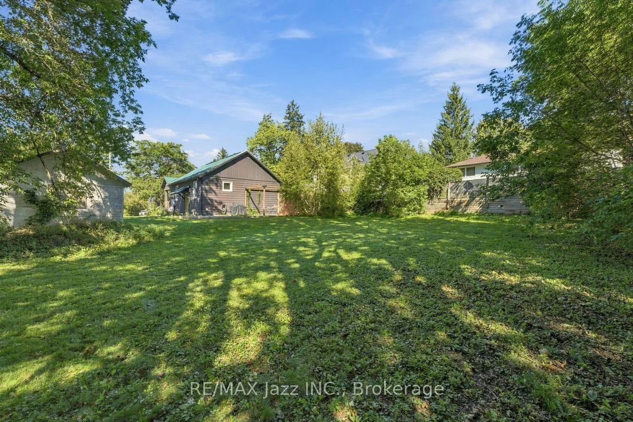 388, Eagle, Central Newmarket, Newmarket