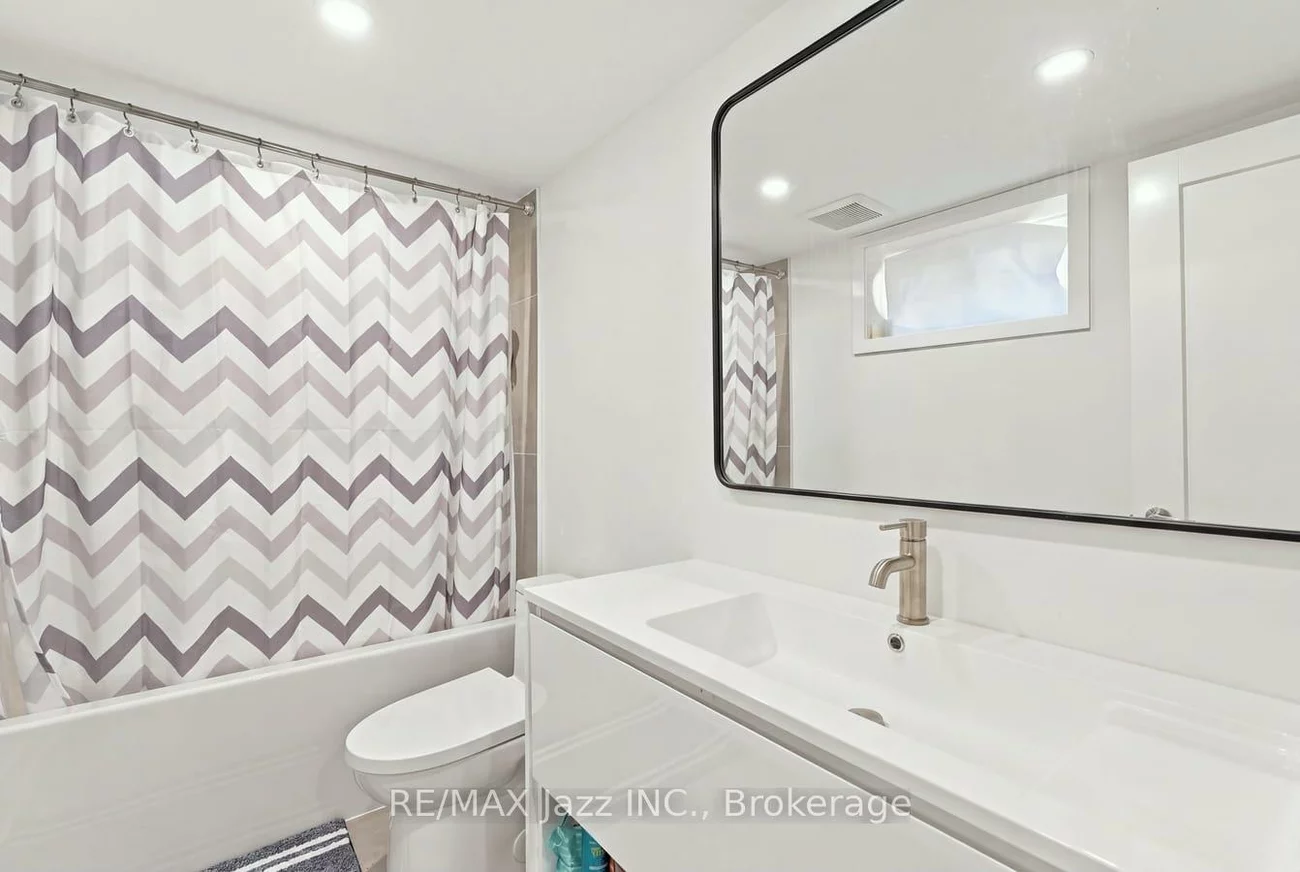 388, Eagle, Central Newmarket, Newmarket