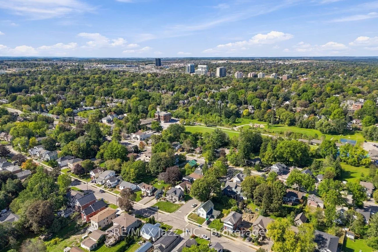 388, Eagle, Central Newmarket, Newmarket