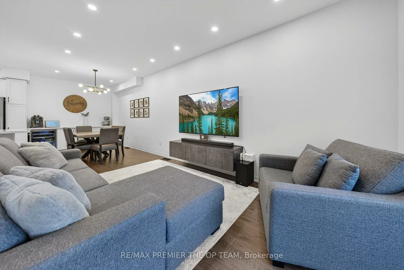 233, Vivant, Woodland Hill, Newmarket