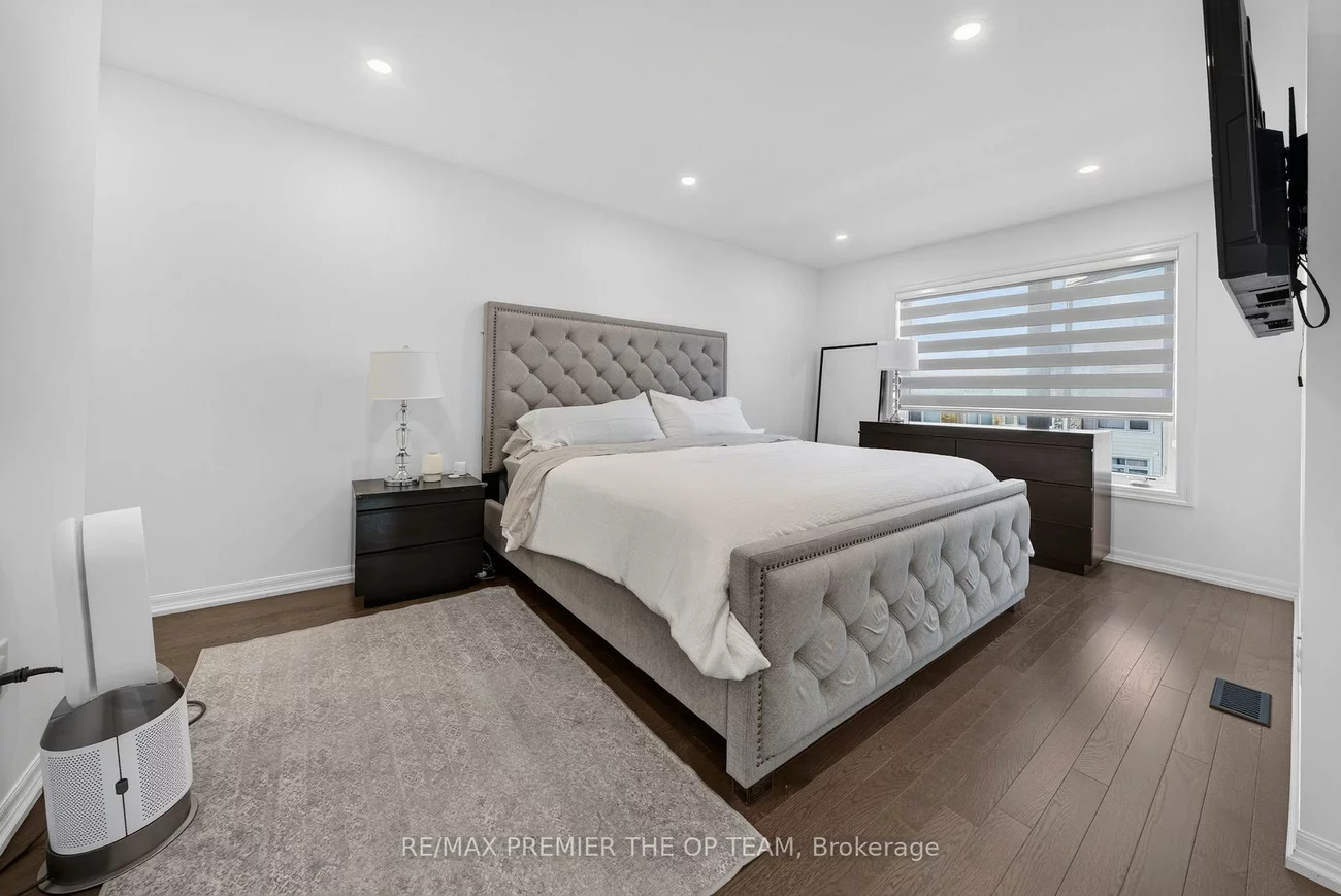 233, Vivant, Woodland Hill, Newmarket