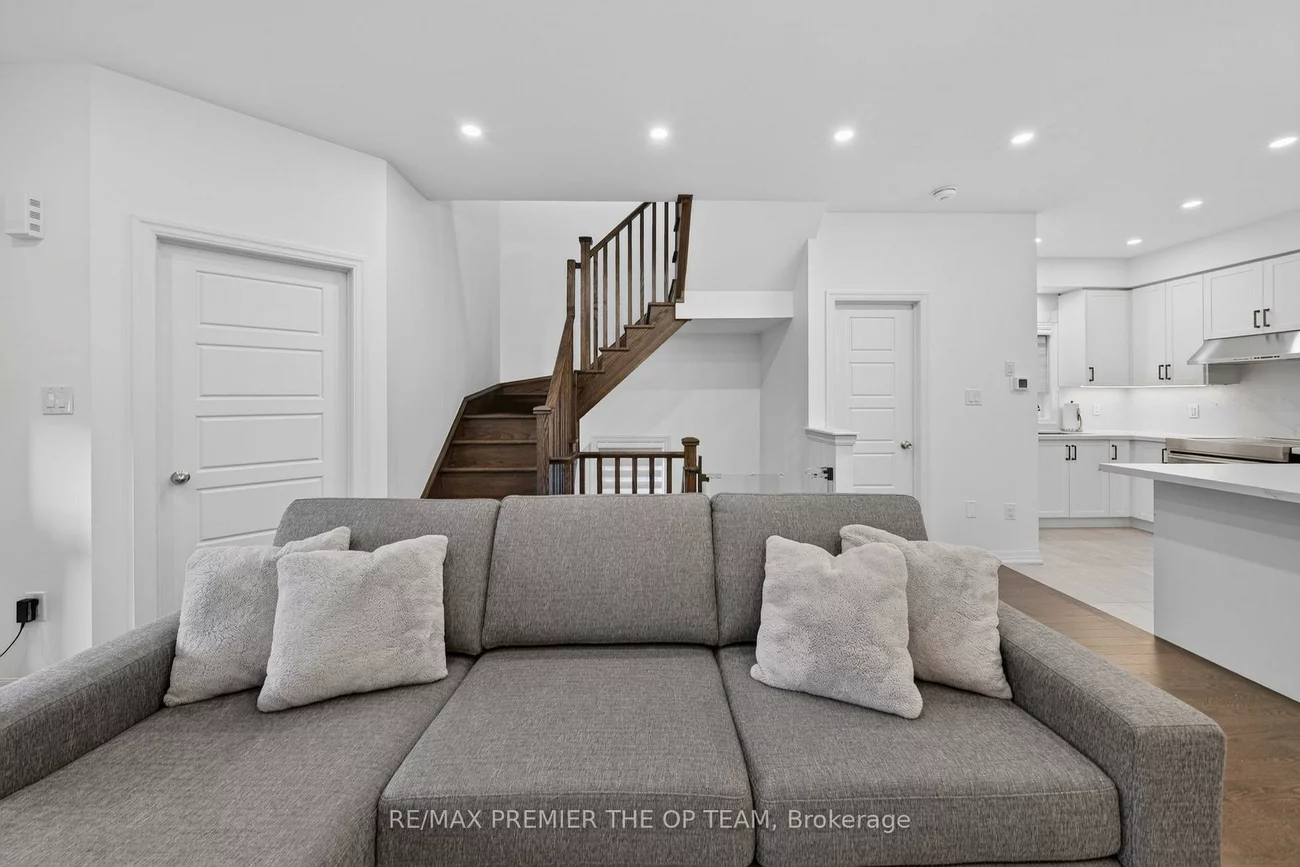 233, Vivant, Woodland Hill, Newmarket