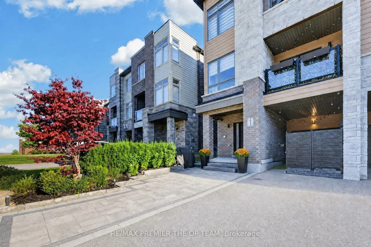 233, Vivant, Woodland Hill, Newmarket