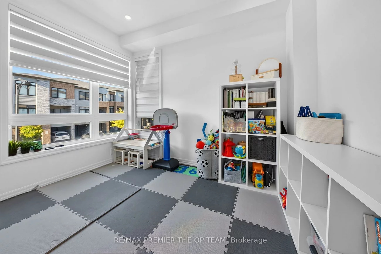 233, Vivant, Woodland Hill, Newmarket