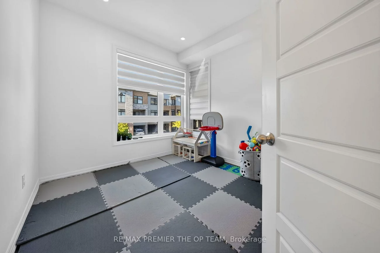 233, Vivant, Woodland Hill, Newmarket