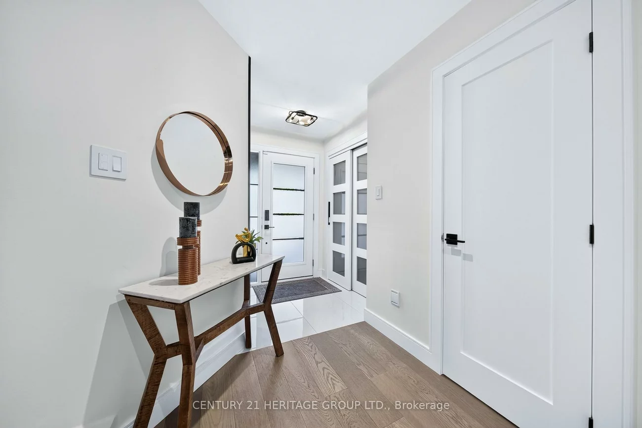 671, Walpole, Stonehaven-Wyndham, Newmarket