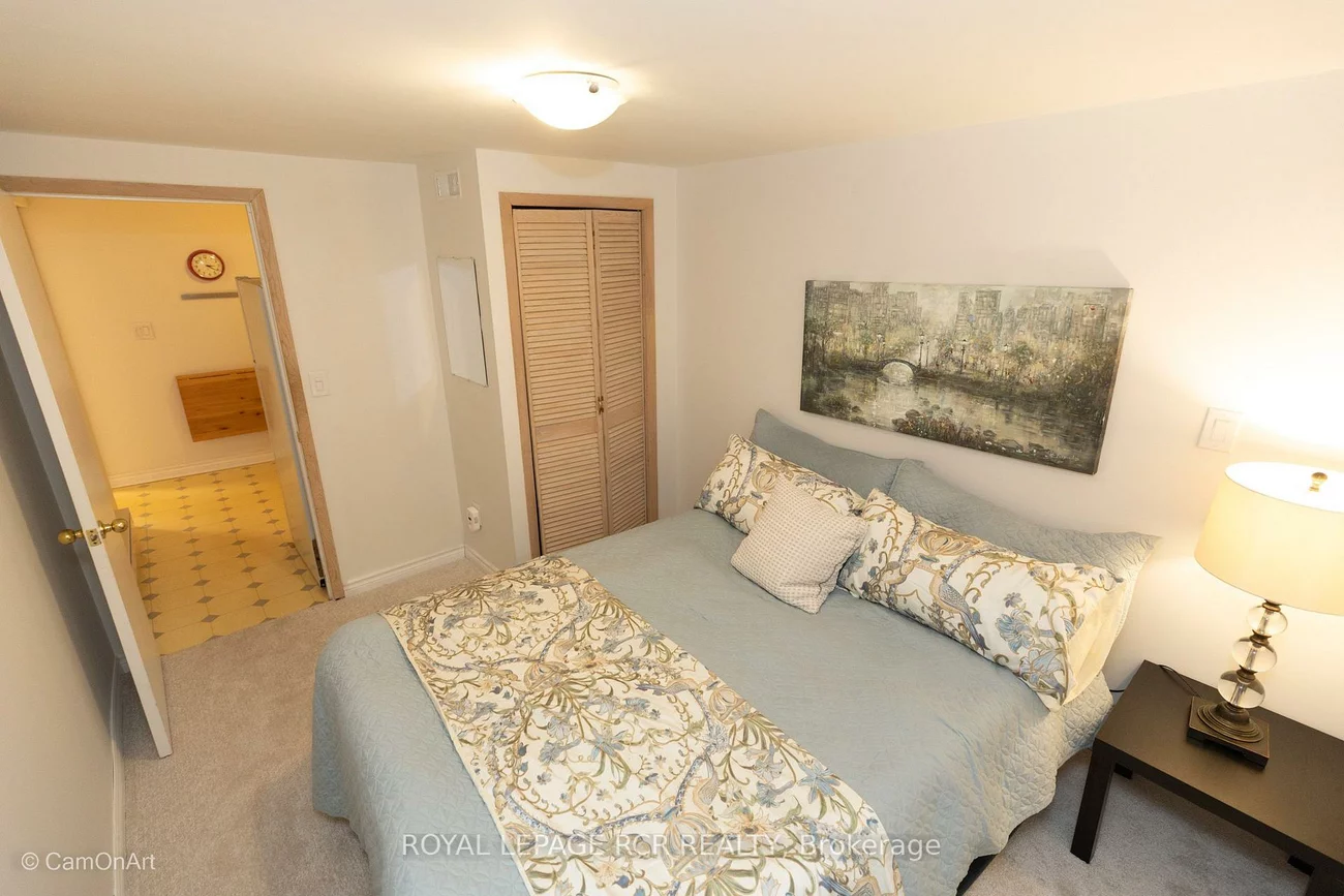 364, Dixon, Central Newmarket, Newmarket