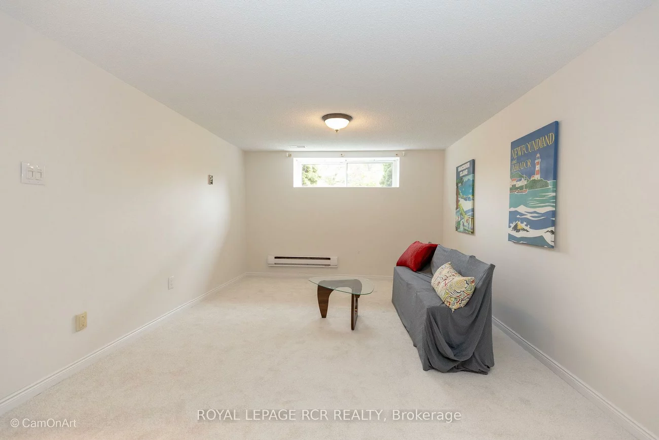 364, Dixon, Central Newmarket, Newmarket