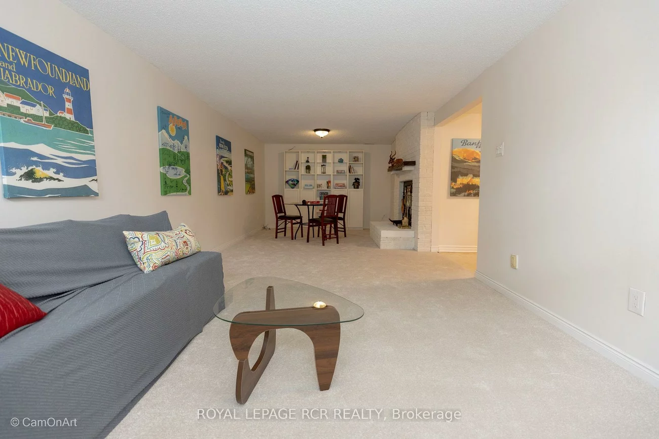 364, Dixon, Central Newmarket, Newmarket