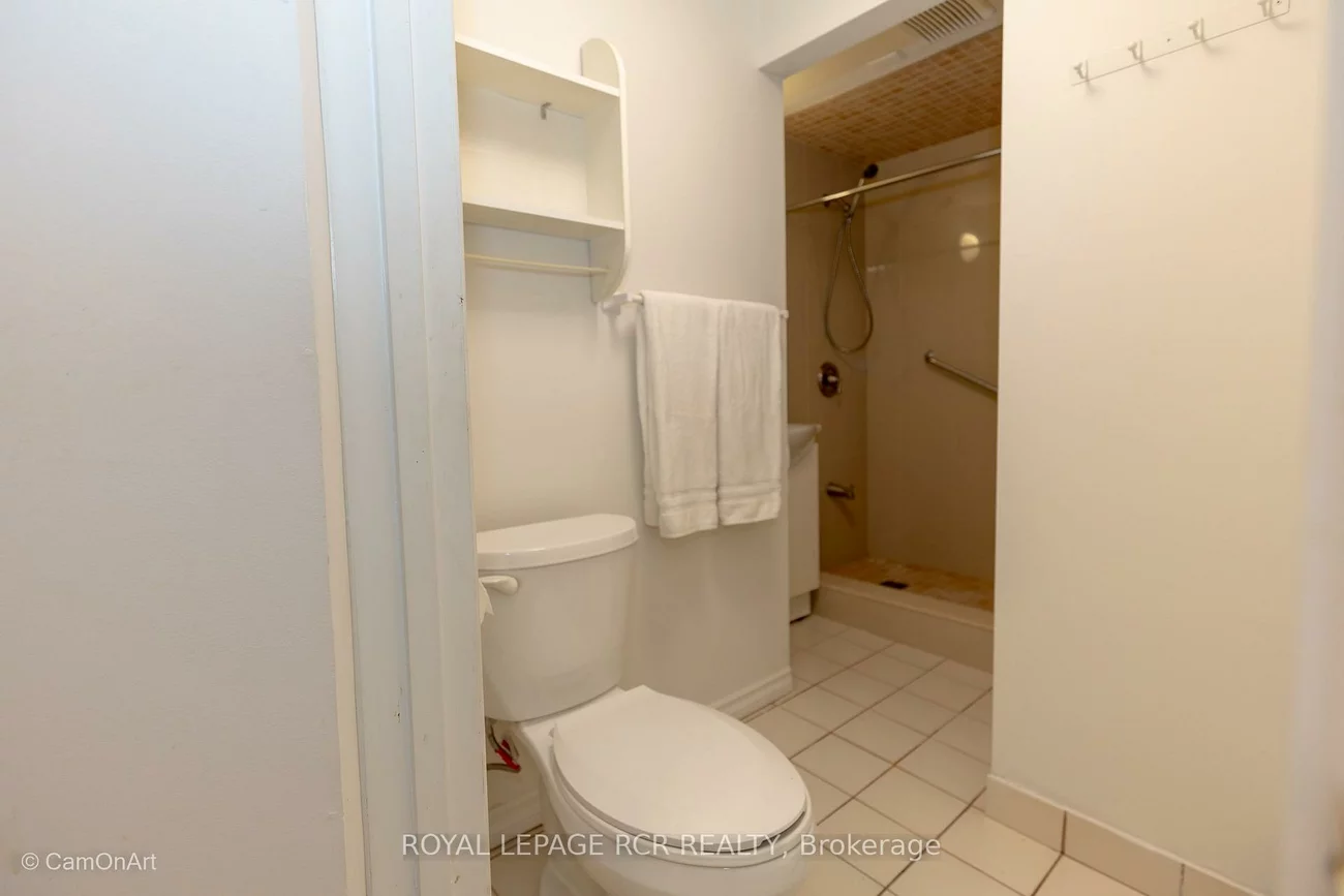 364, Dixon, Central Newmarket, Newmarket