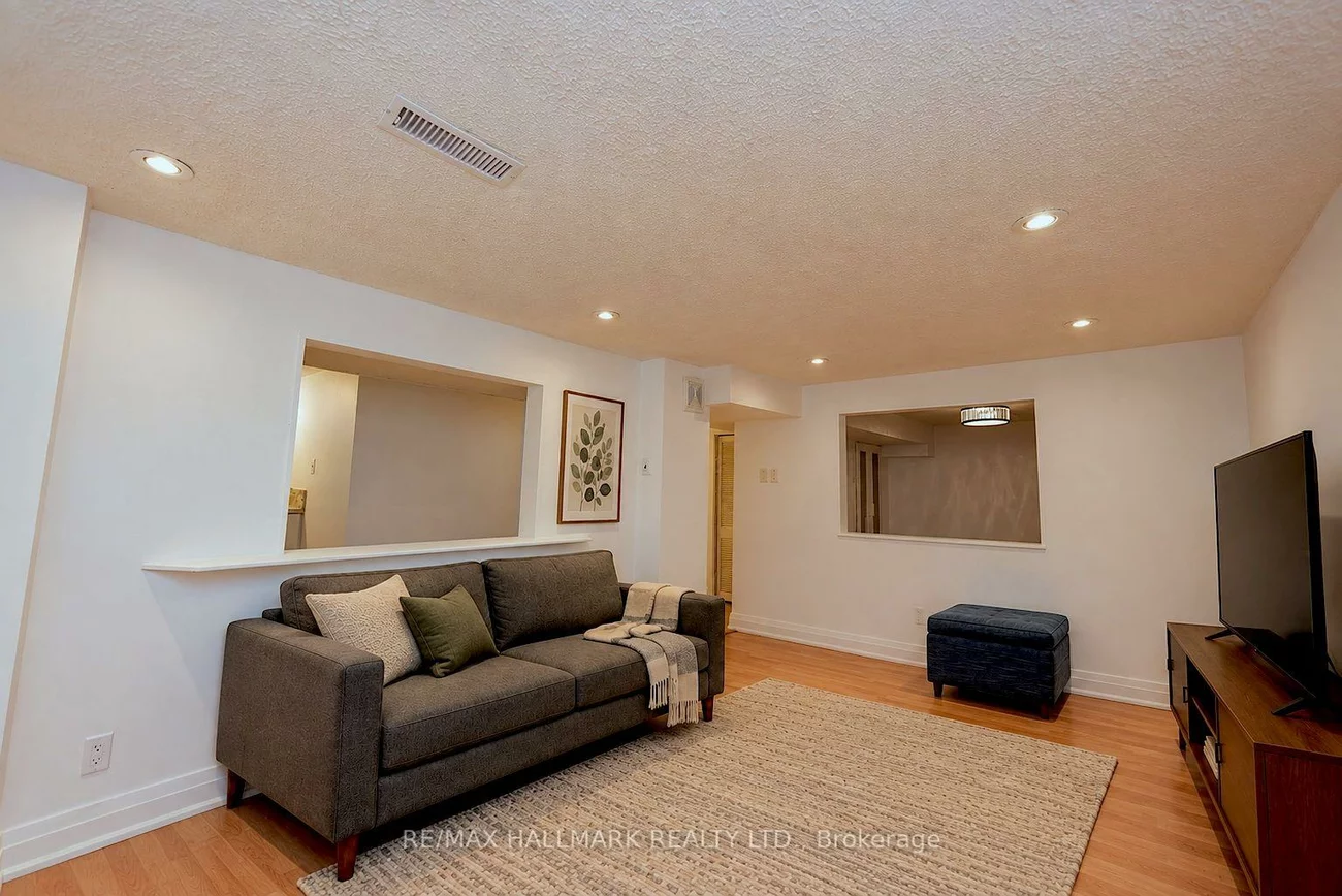 781, Pam, Huron Heights-Leslie Valley, Newmarket