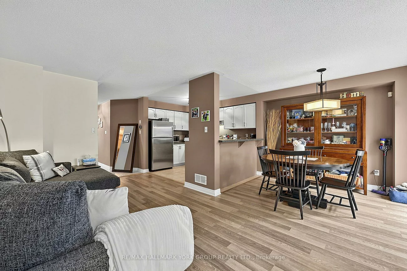 620, Bondi, Gorham-College Manor, Newmarket