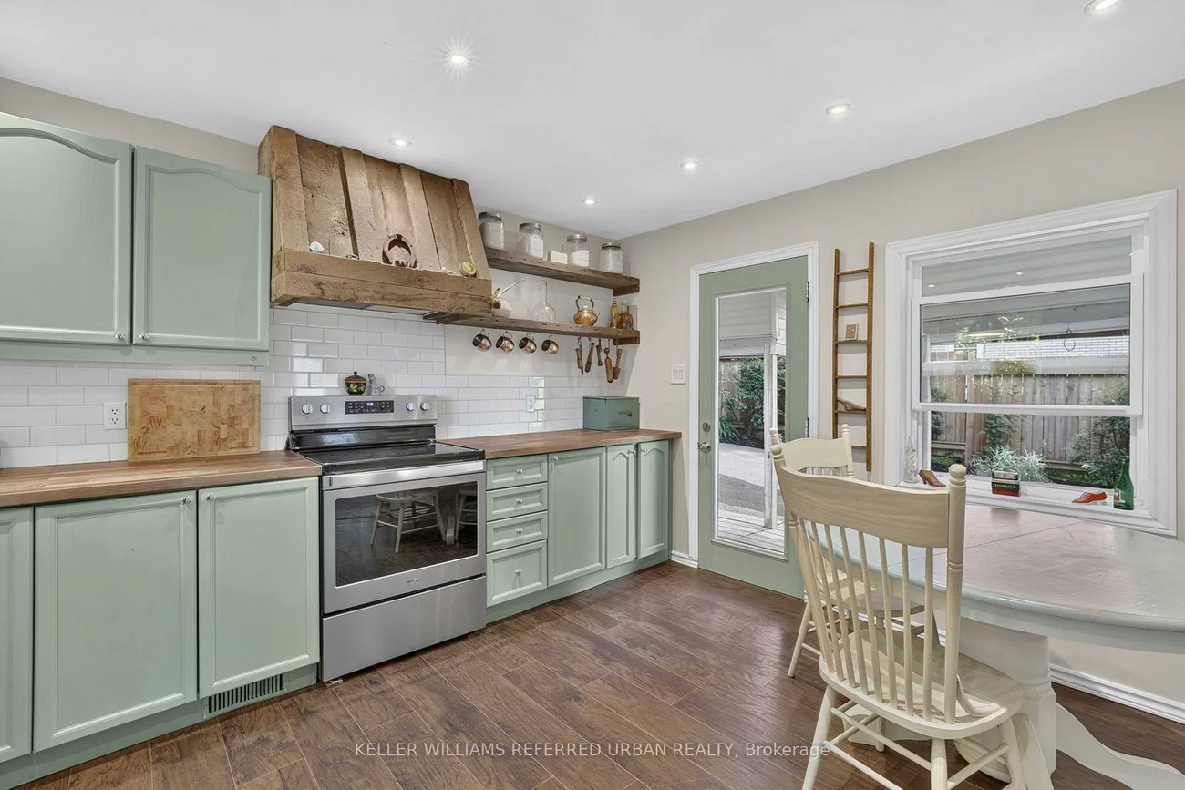 341, Cotter, Central Newmarket, Newmarket