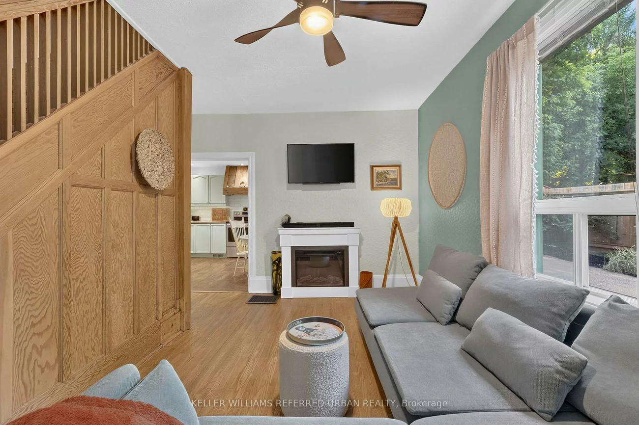 341, Cotter, Central Newmarket, Newmarket