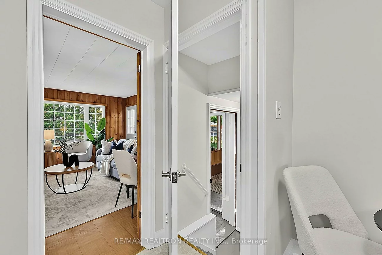 250, Helmer, Central Newmarket, Newmarket