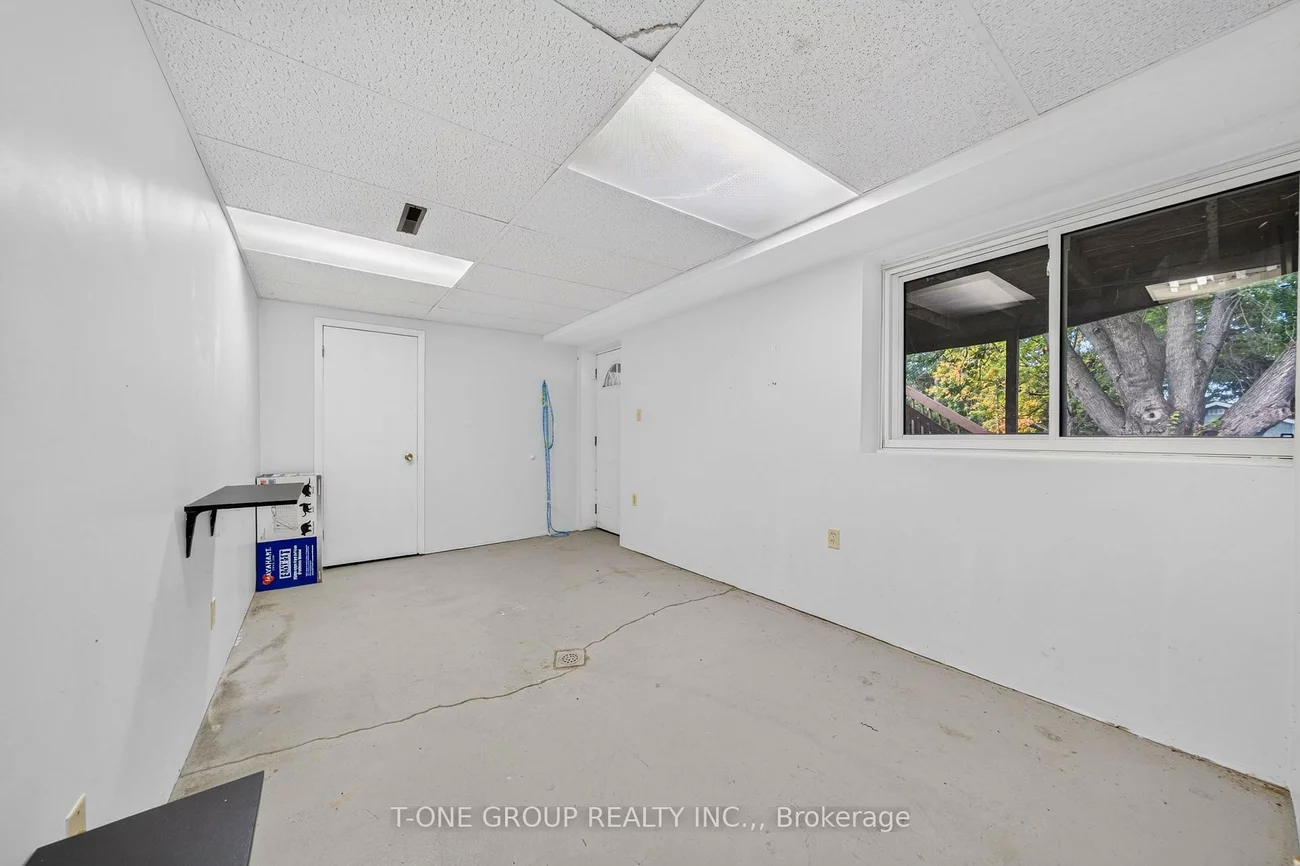 70, Hamilton, Huron Heights-Leslie Valley, Newmarket