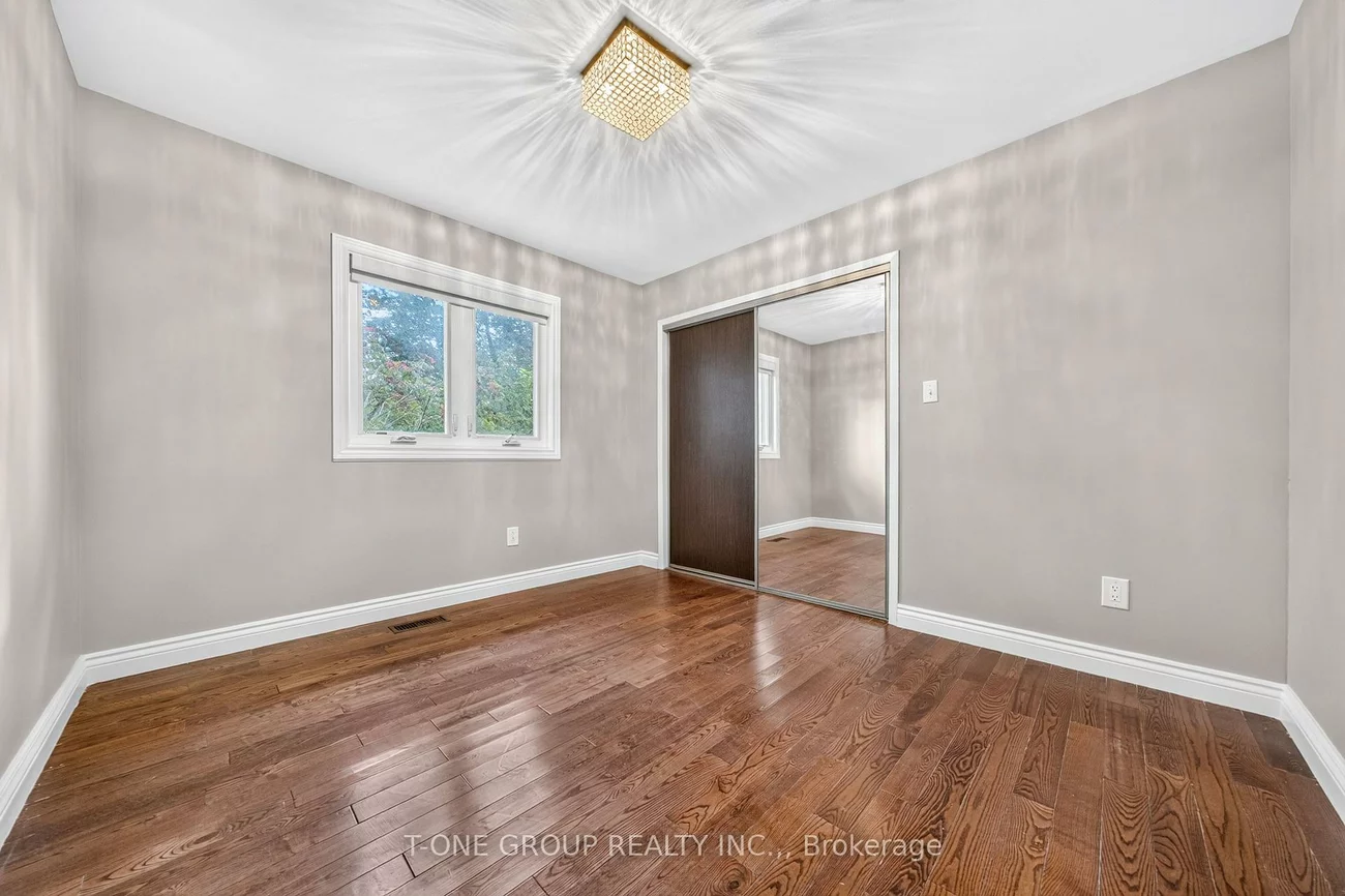 70, Hamilton, Huron Heights-Leslie Valley, Newmarket
