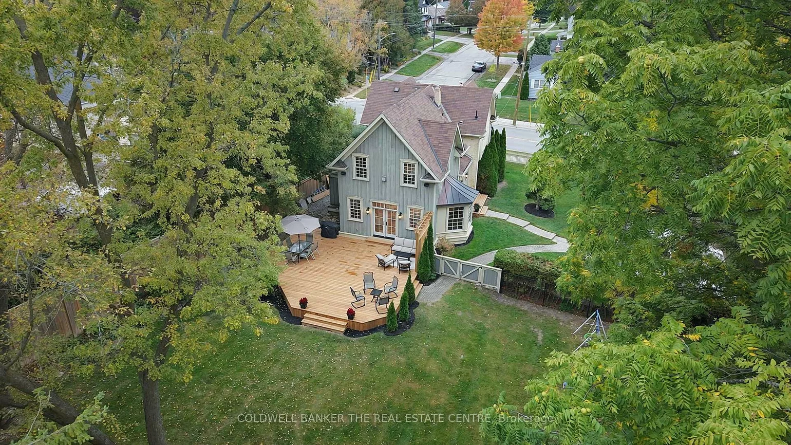 296, Eagle, Central Newmarket, Newmarket