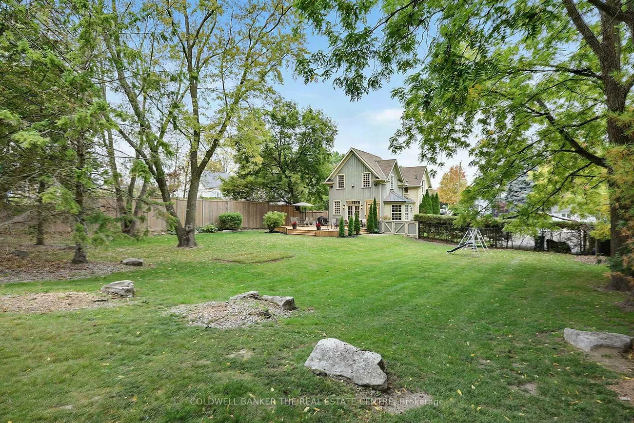 296, Eagle, Central Newmarket, Newmarket