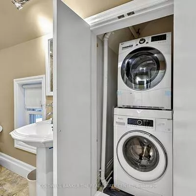 296, Eagle, Central Newmarket, Newmarket