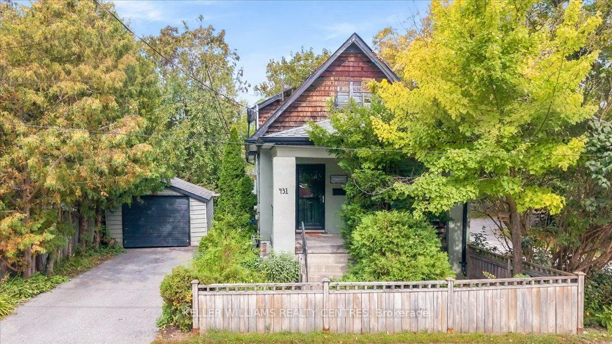 431, Eagle, Central Newmarket, Newmarket