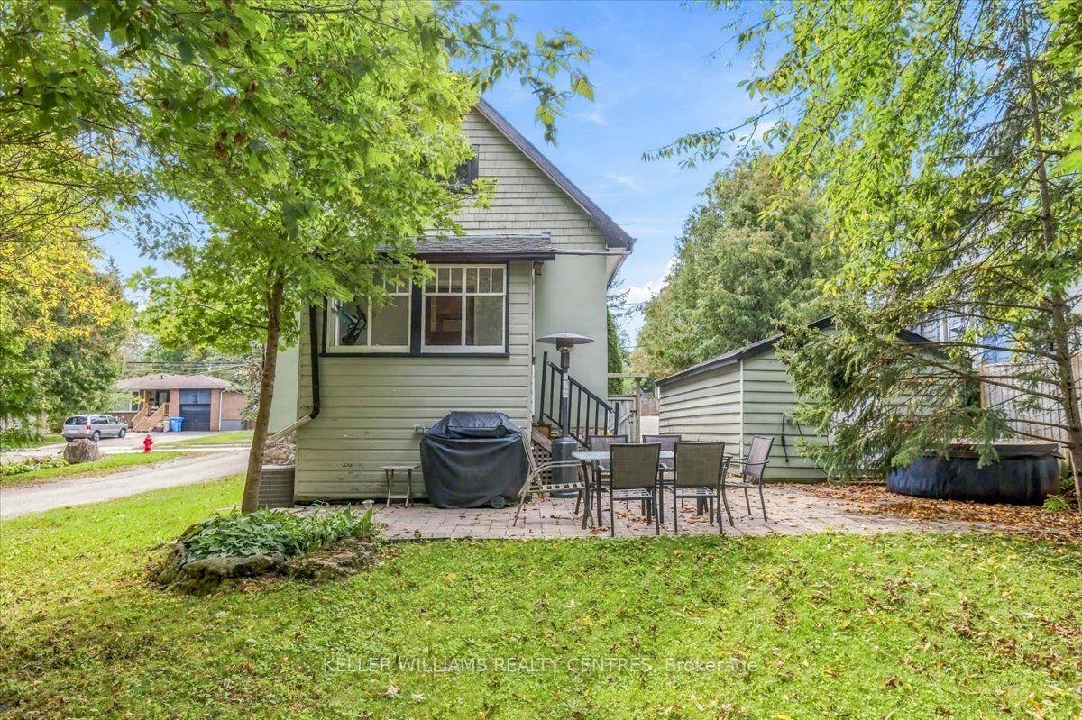 431, Eagle, Central Newmarket, Newmarket
