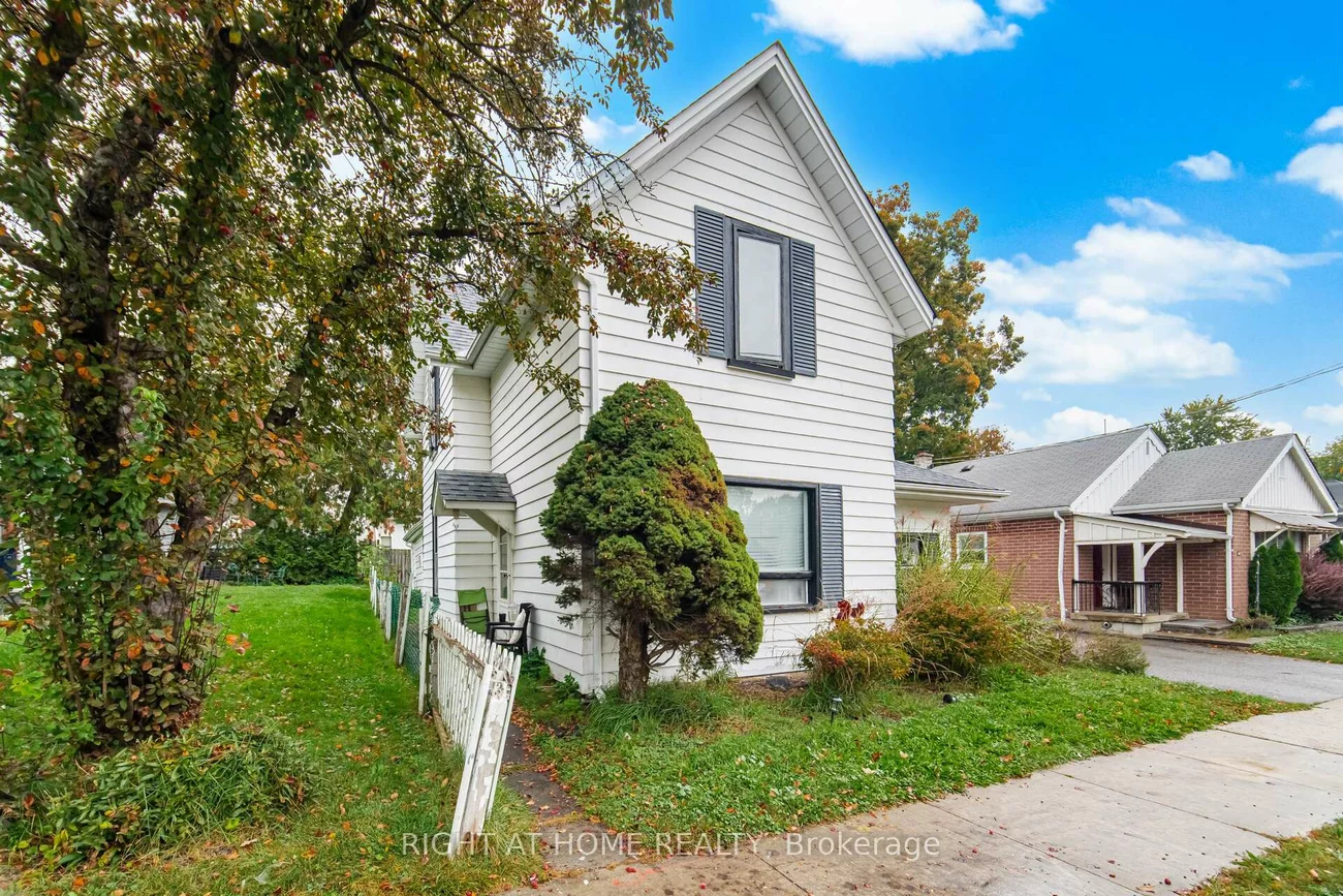 403, Park, Central Newmarket, Newmarket