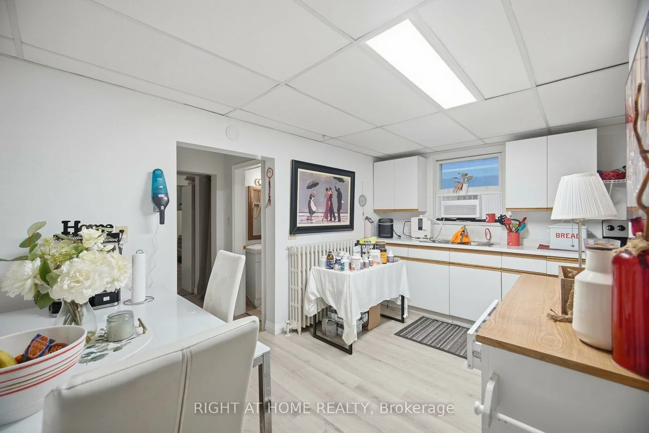 403, Park, Central Newmarket, Newmarket