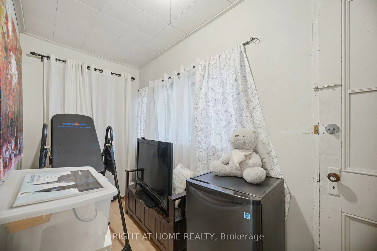 403, Park, Central Newmarket, Newmarket