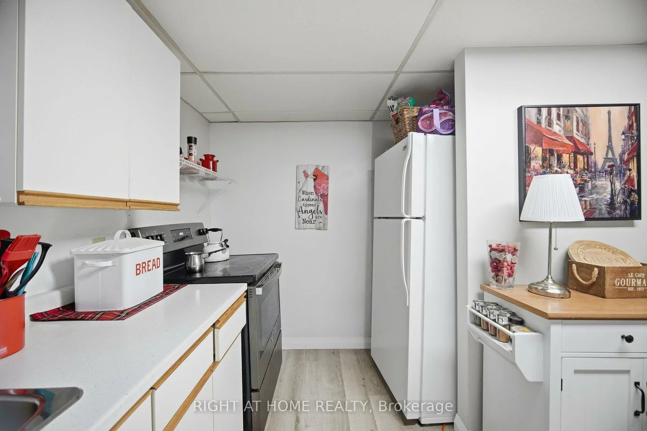 403, Park, Central Newmarket, Newmarket