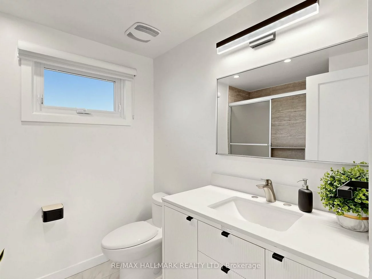 400, Handley, Central Newmarket, Newmarket