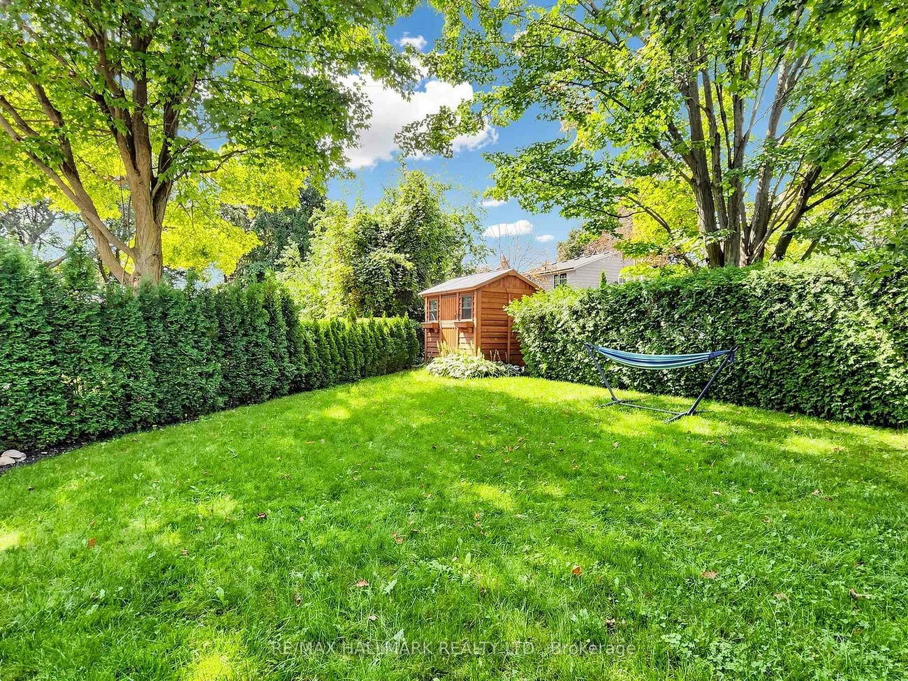 400, Handley, Central Newmarket, Newmarket