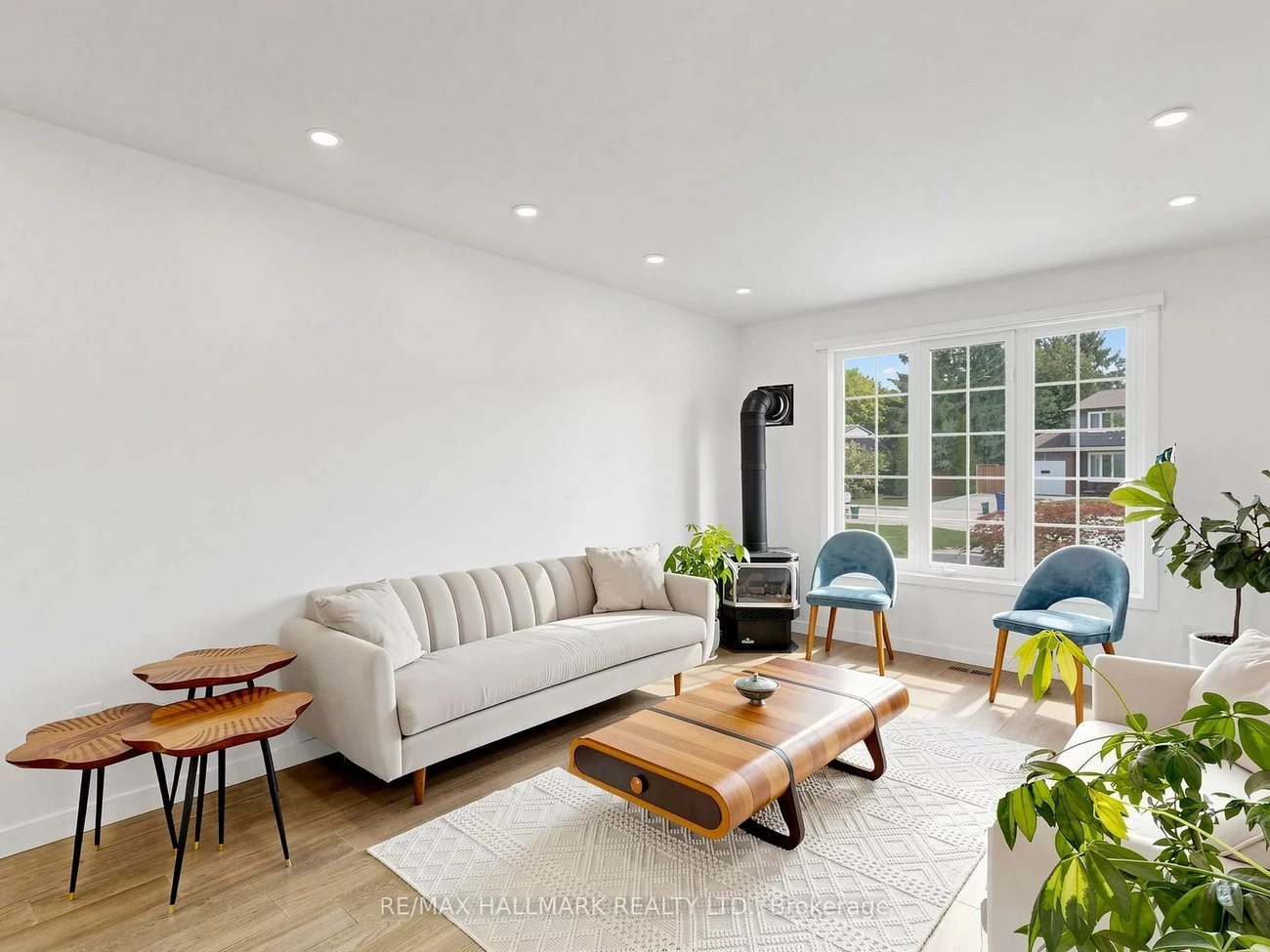 400, Handley, Central Newmarket, Newmarket